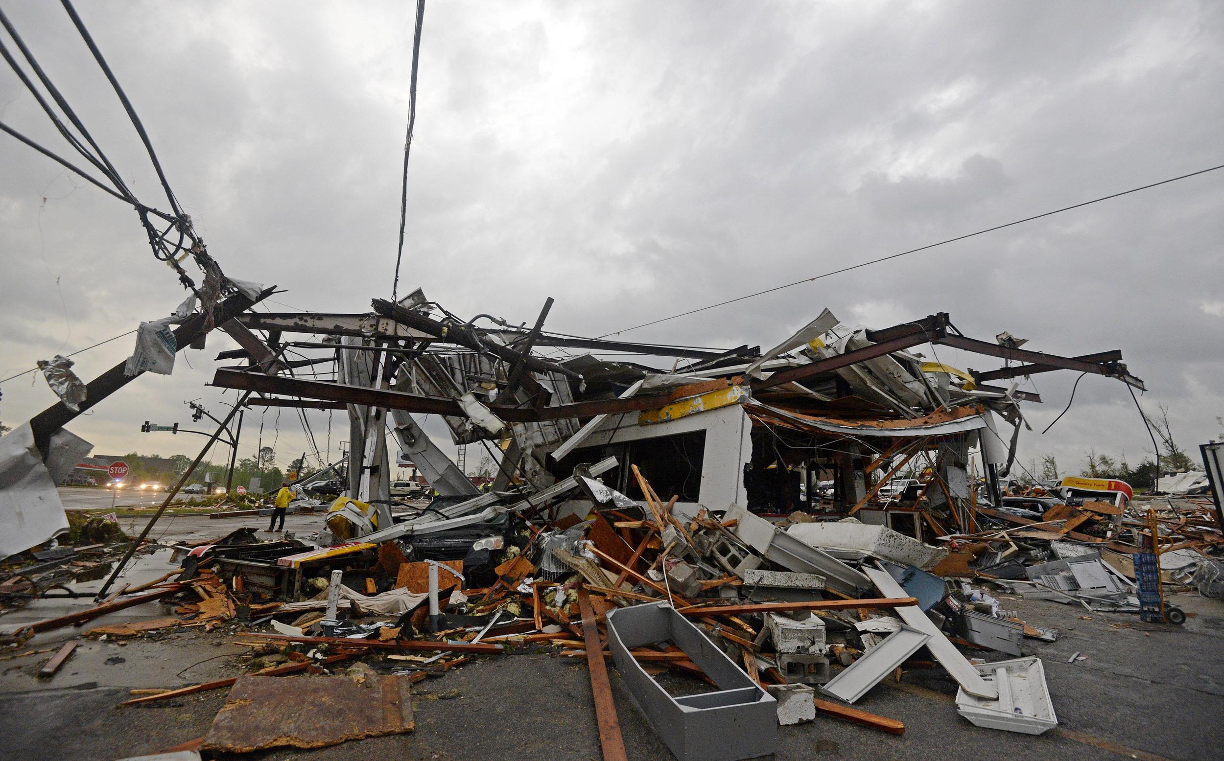 tupelo tornado